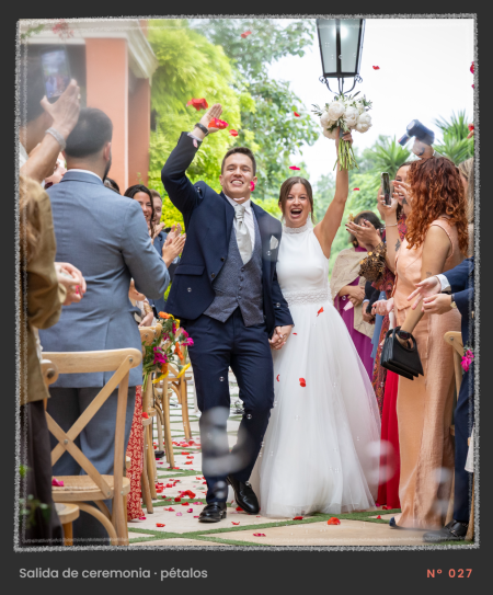 hero-01-boda-petalos